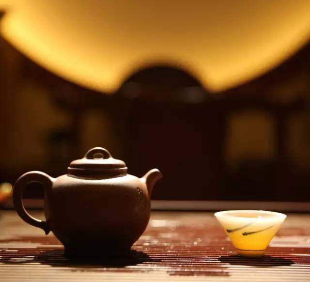 养生从茶起：喝茶护齿，美丽笑容轻松拥有